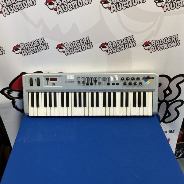 Radium M-Audio midi keyboard