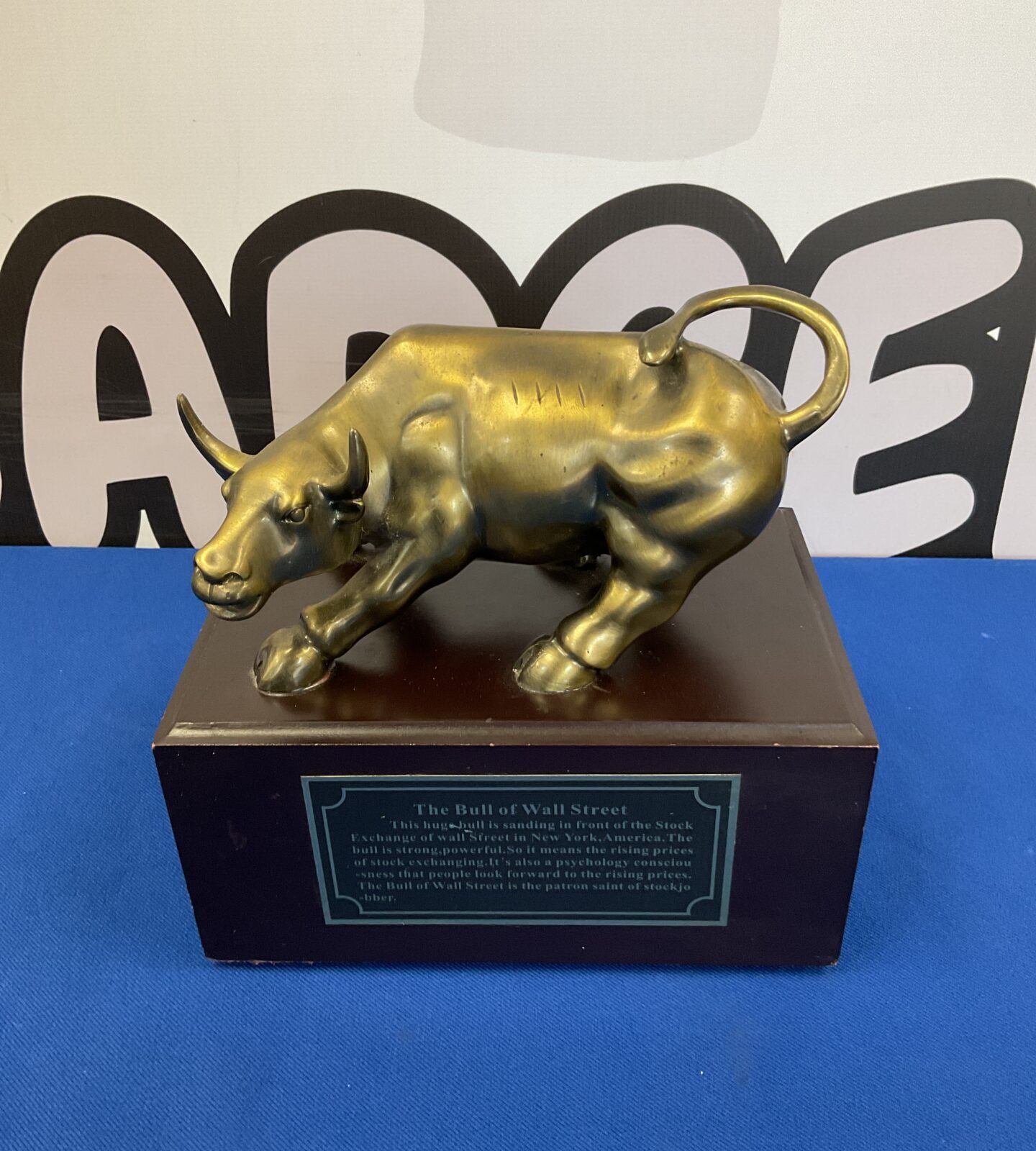 The bull of wall street ornament