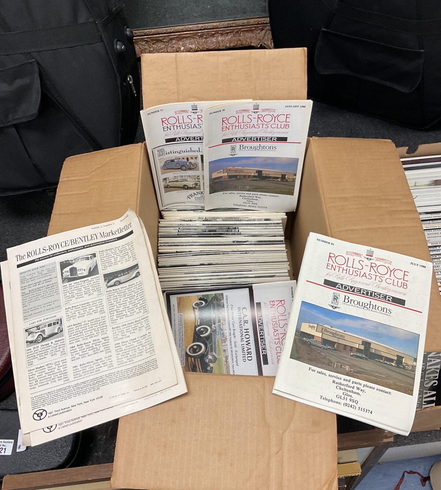 Collection of rolls Royce enthusiasts club magazines