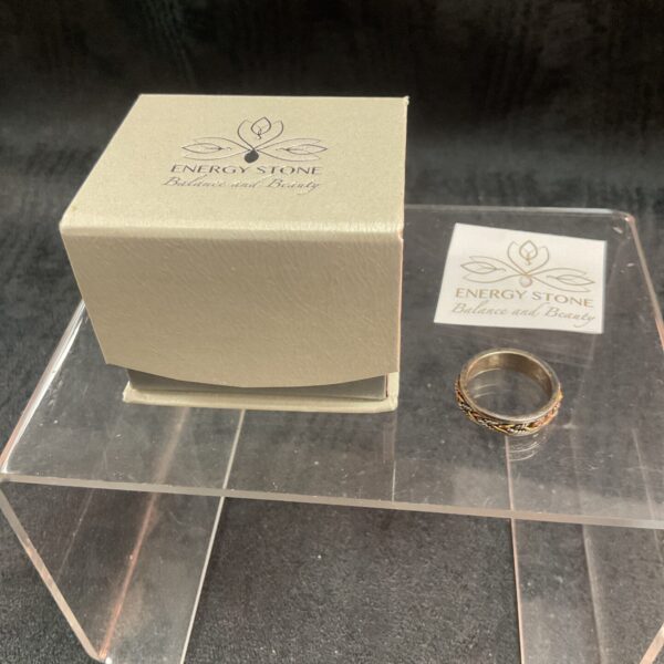 Energy stone Silver Ring with twist wire spinner size n