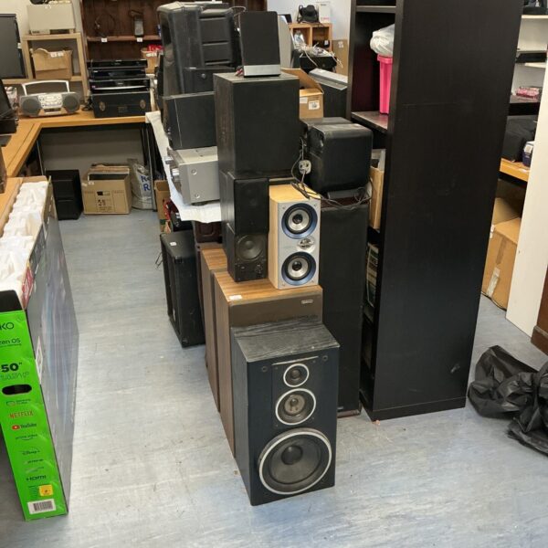 Large lot of speakers incl. Goodmans, Phonic, Sonata