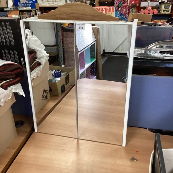 White mirrored bathroom cabinet
