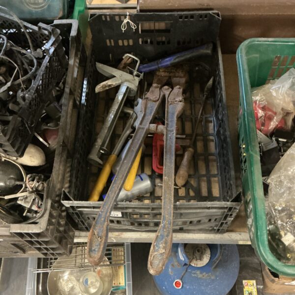 Vintage Record 930 bolt croppers for cutting metal rods.