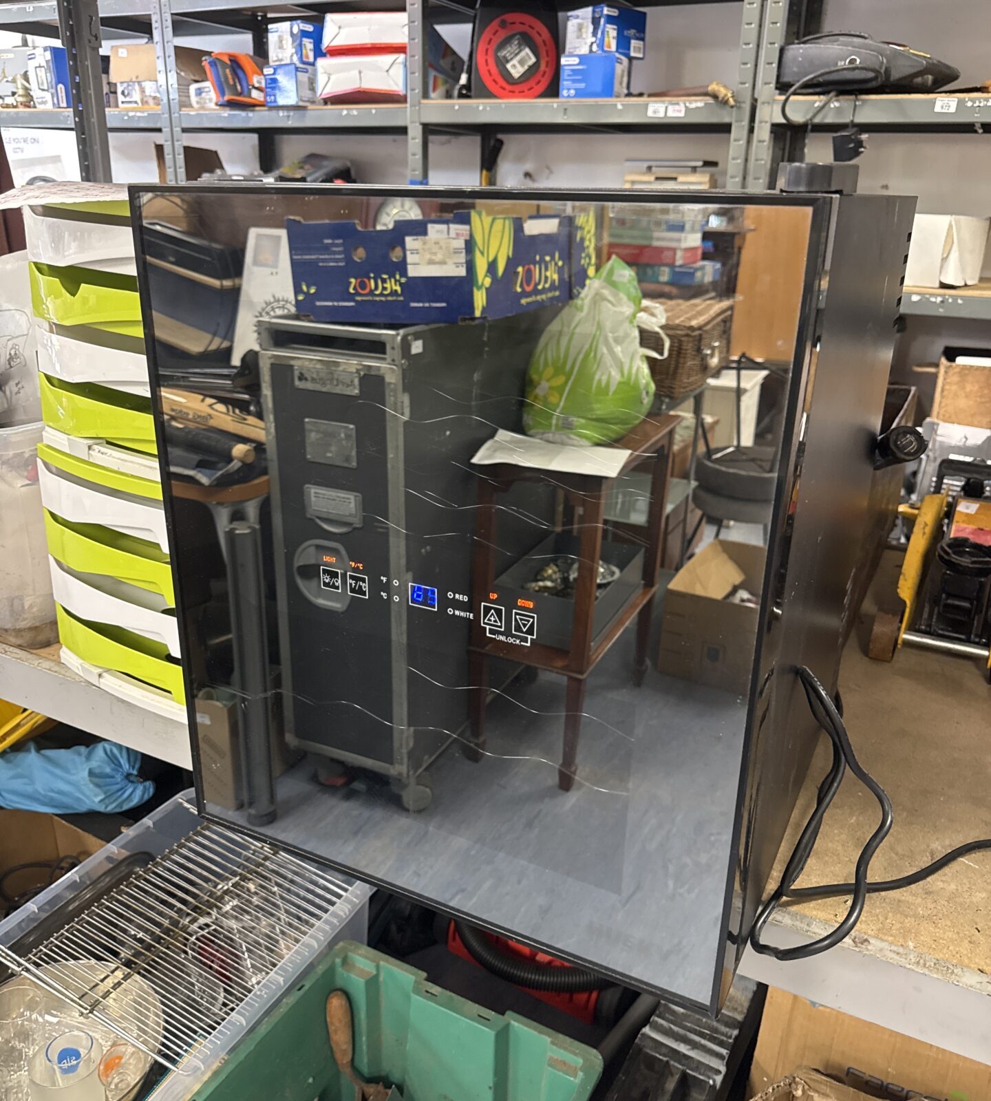 Husky HN5 reflections Wine cooler - spares repairs, powers on but buttons on front not working