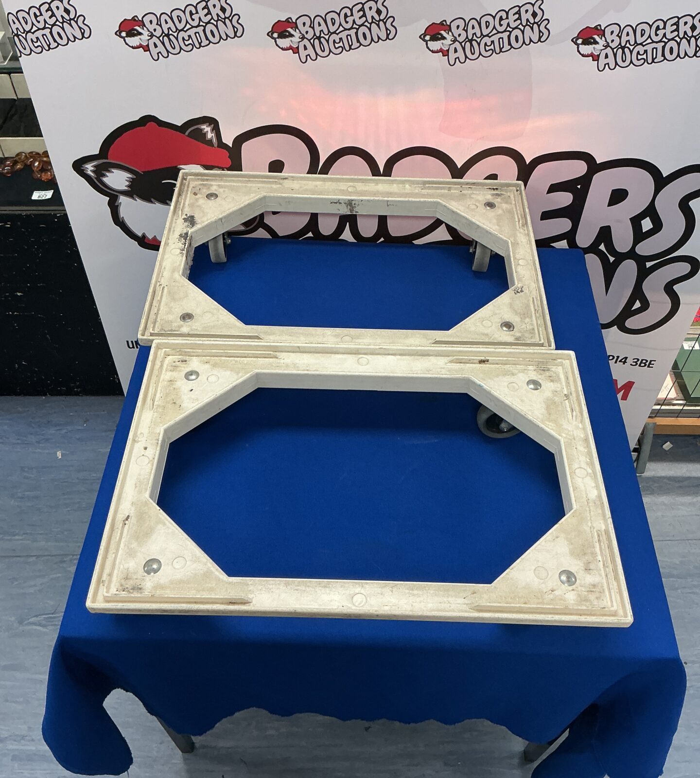 2 furniture moving dollies