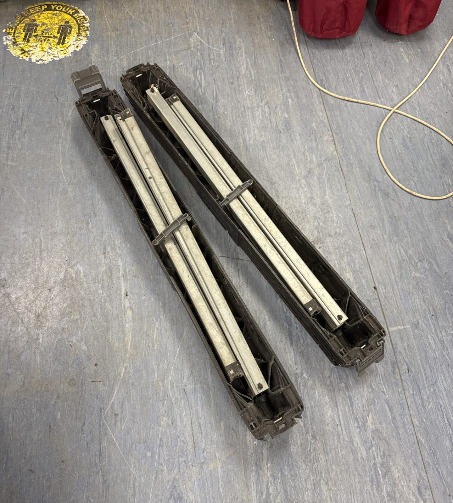Large Stanley folding sawhorse - one locking catch on outer case broken