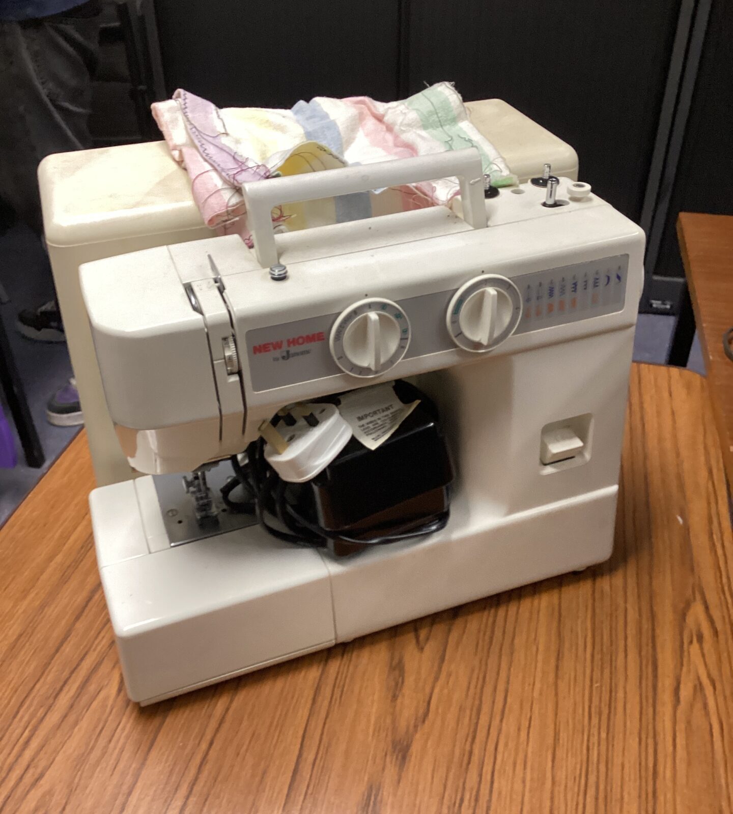 New home electric sewing machine by janome