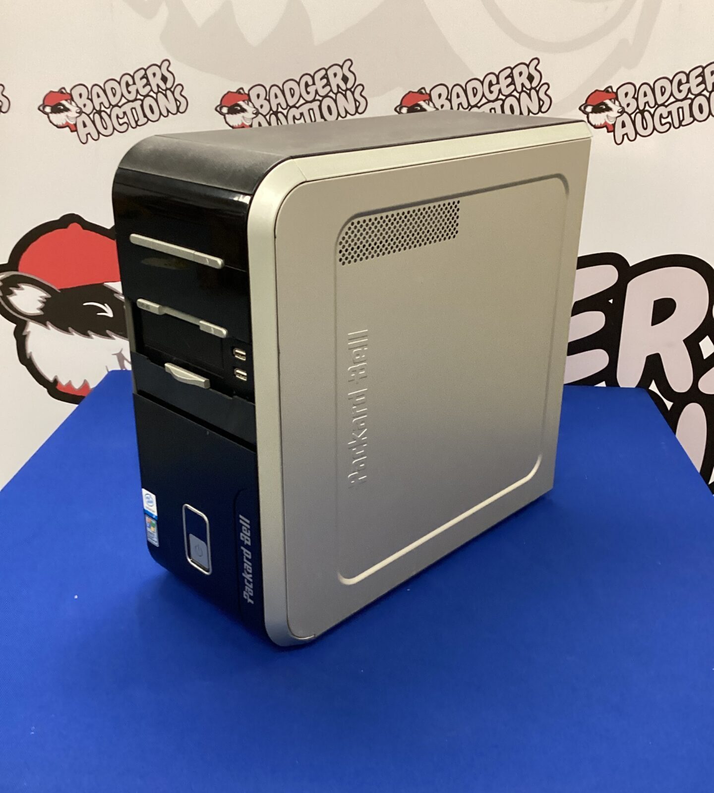 Packard bell tower PC with windows XP