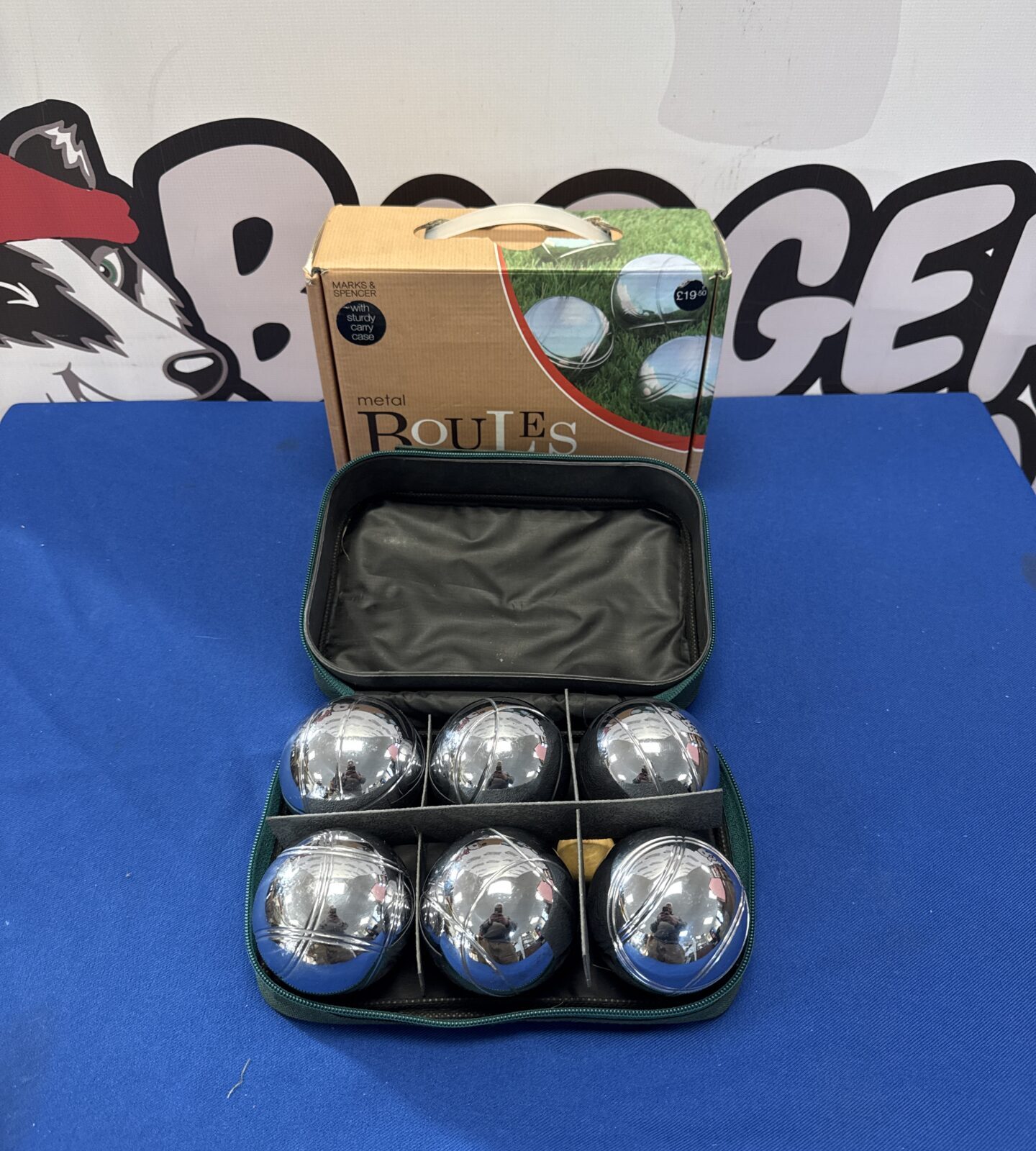 Set of m&s boules