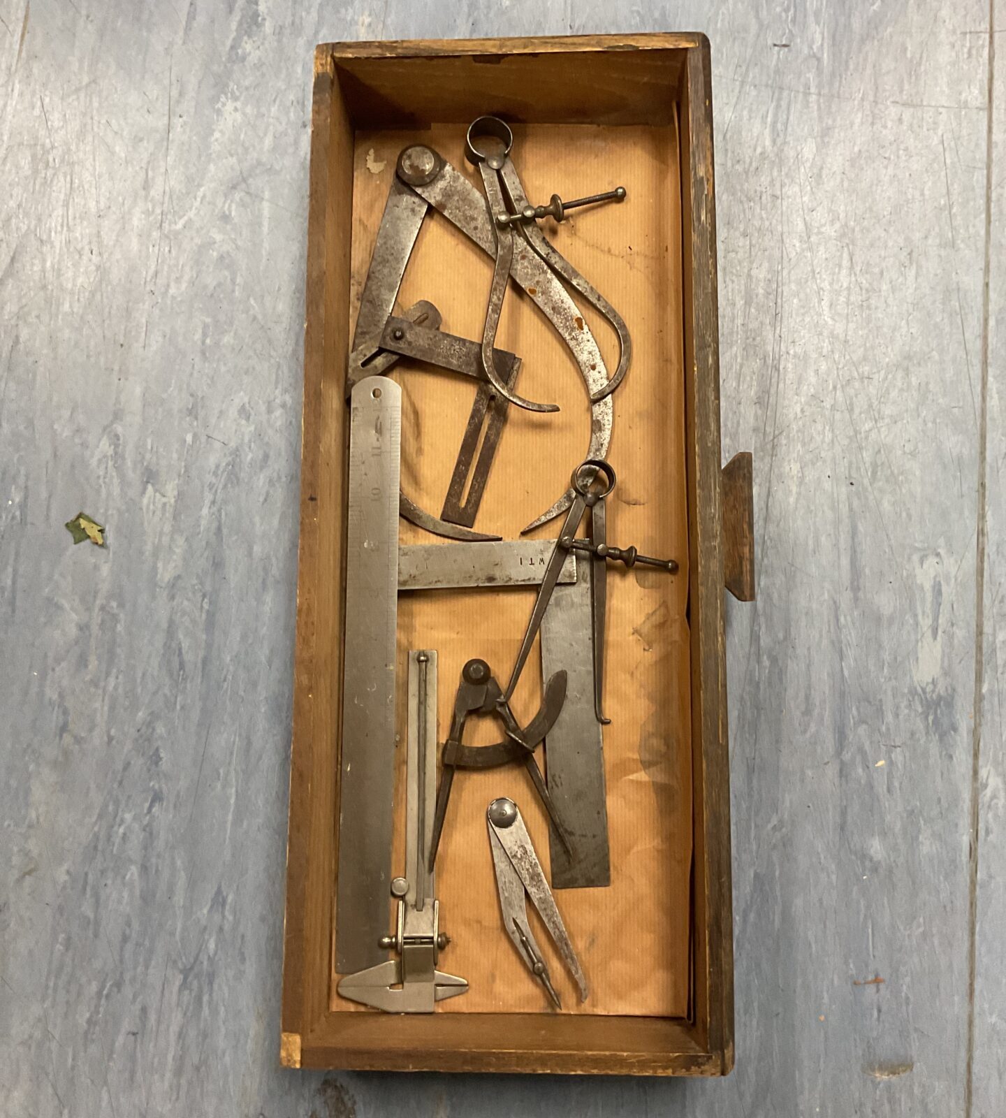 Collection of engineering measuring tools