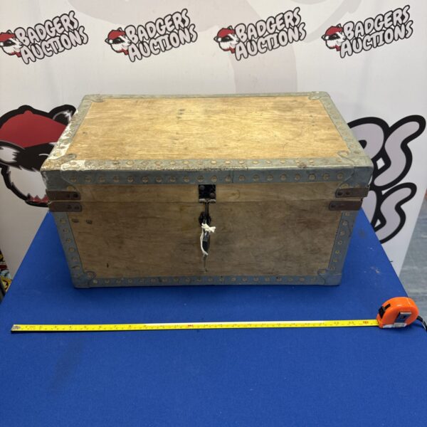 Vintage banded wood strongbox with padlock & key