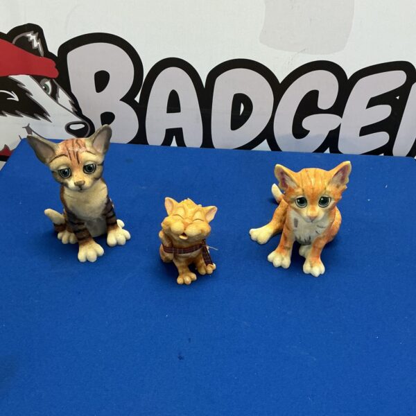 Vintage personality figurines lot, collectible animal decor.