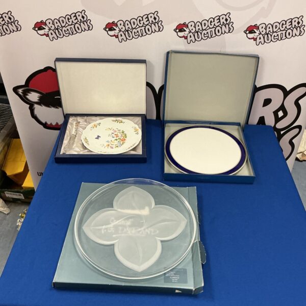 Three collectors plates inc Aynsley