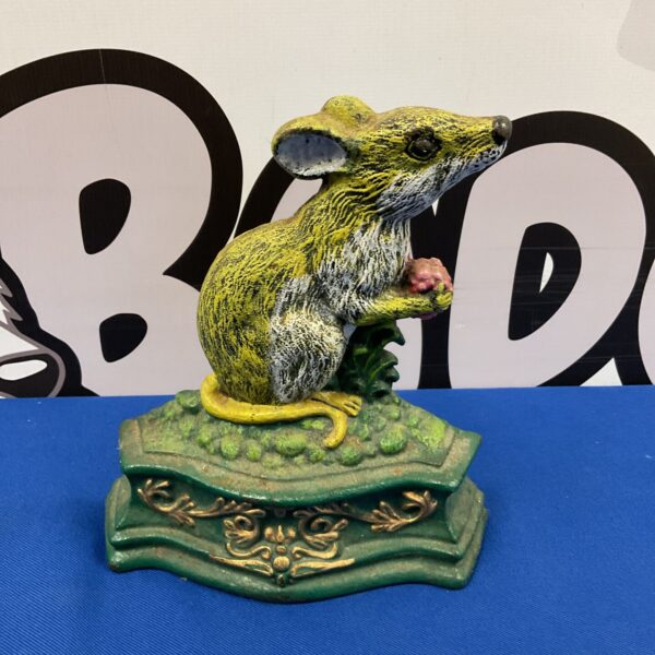 Cast iron field mouse doorstop