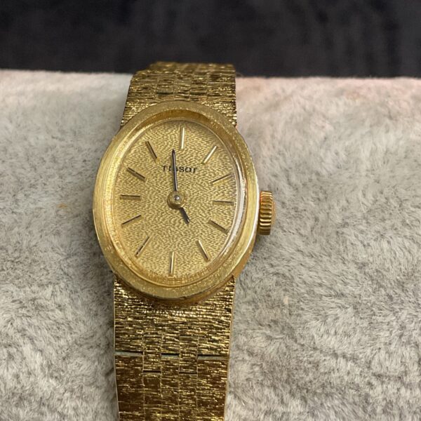 Vintage Tissot ladies wristwatch with gold plated bracelet.