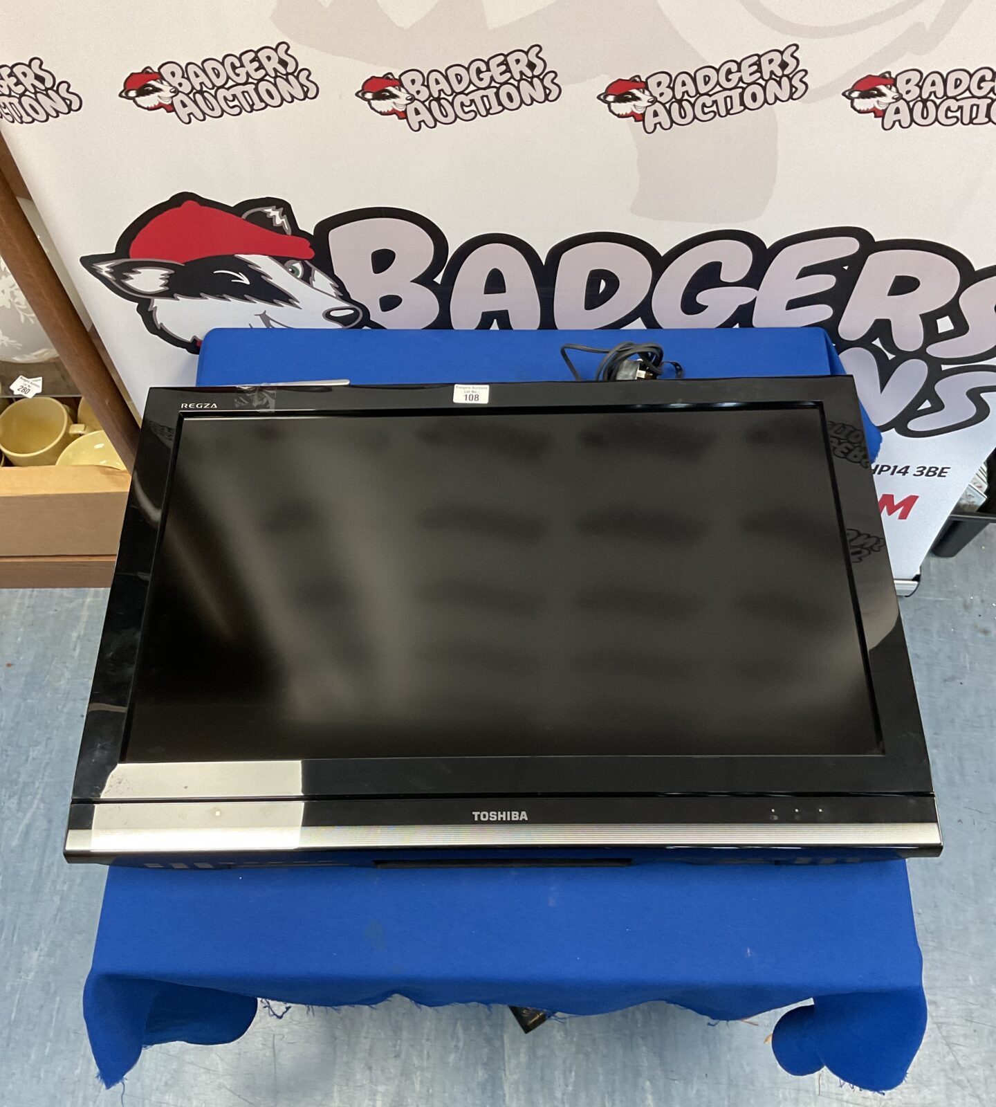 Toshiba Regza 32” TV working with remote