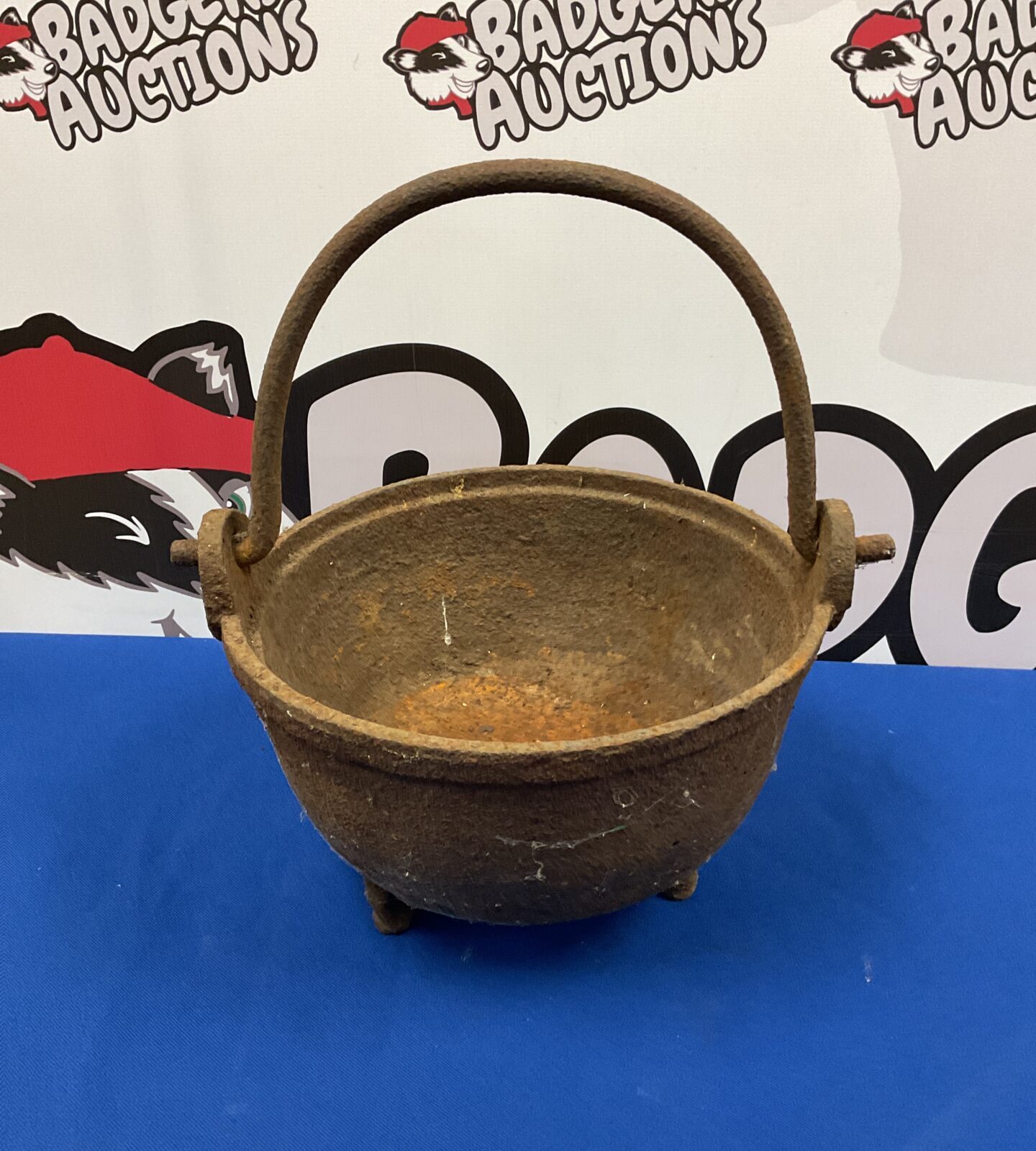 Victorian cast iron cauldron