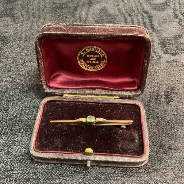 Antique 9ct gold bar brooch with topaz and seed pearls.
