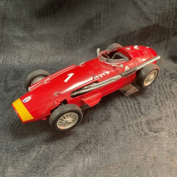 Red Polistil Maserati 250 F 1/16 scale model race car