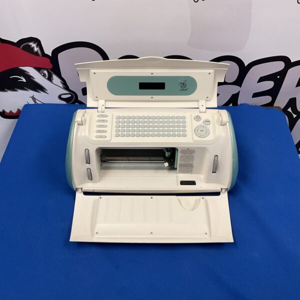 Cricut CRV20001 cutting machine for crafting and DIY projects.