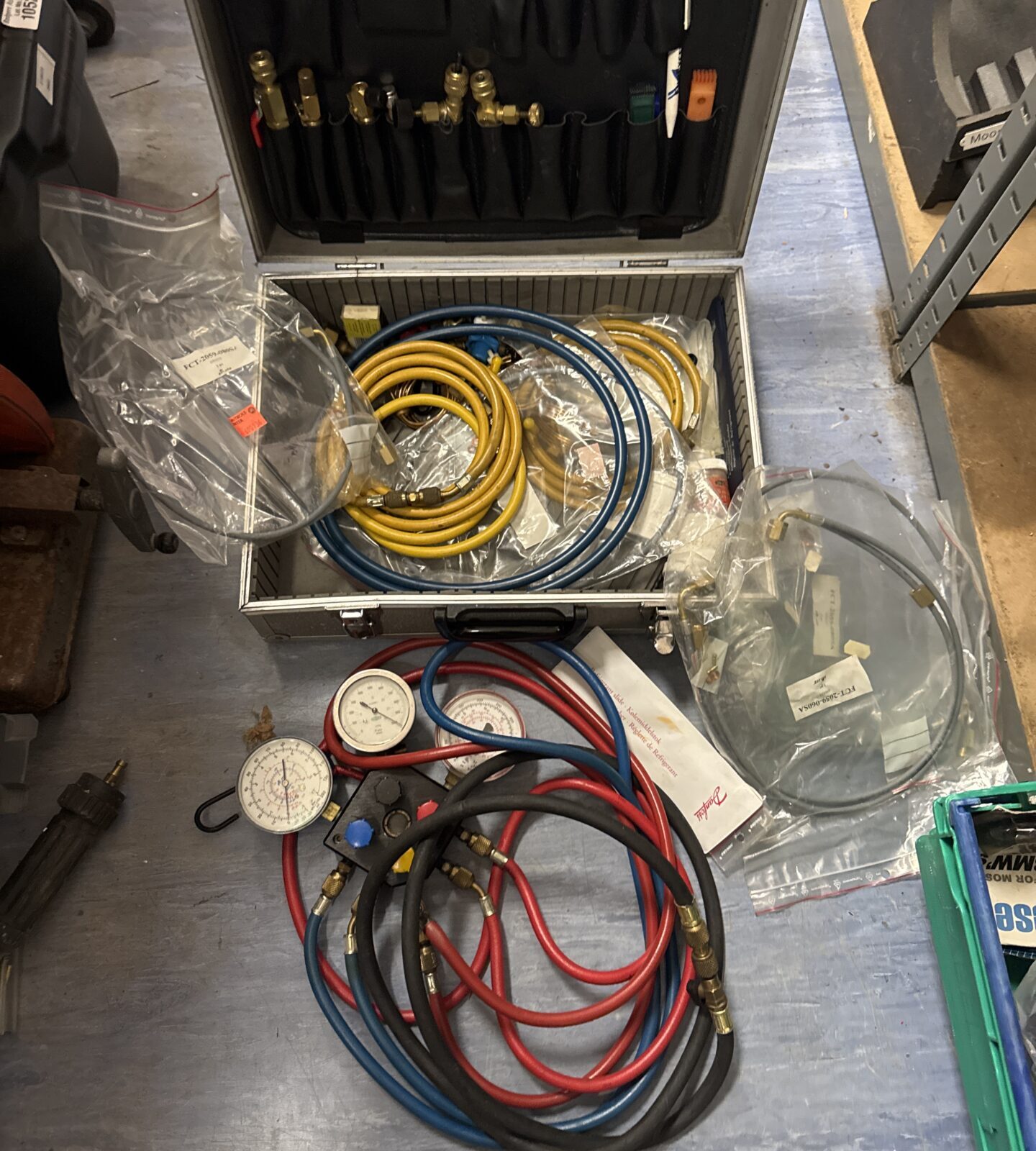Air conditioning & refrigeration service kit – Badgers Auctions