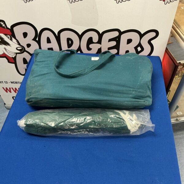 Folding Camping Chairs in bag with parasol