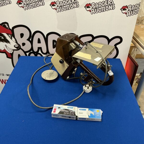 Bench mounted Saddle Stapler with staples