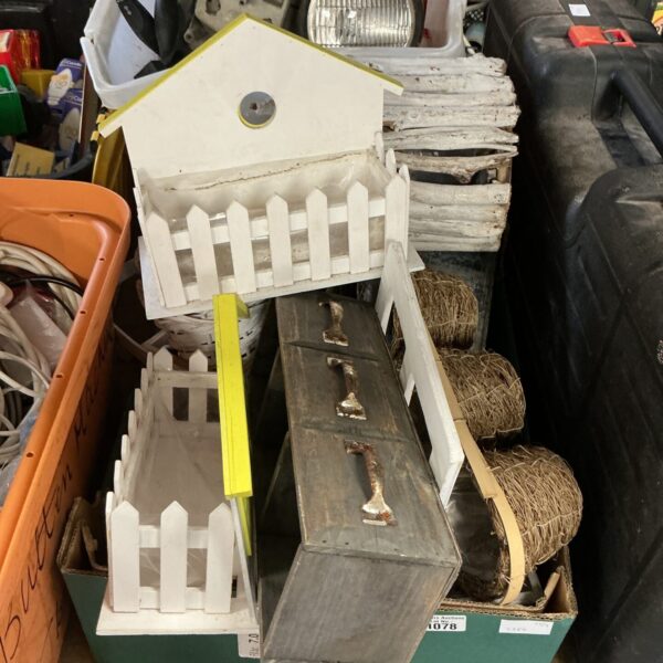 Tray of garden planters