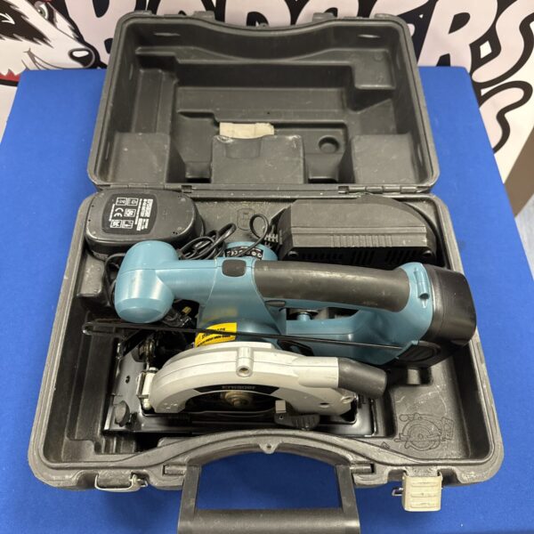 Erbauer cordless circular saw set in a carry case.