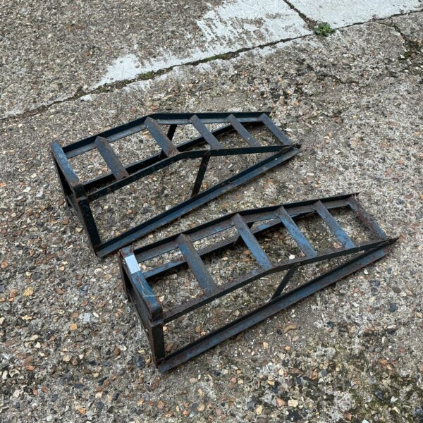 Pair of car ramps