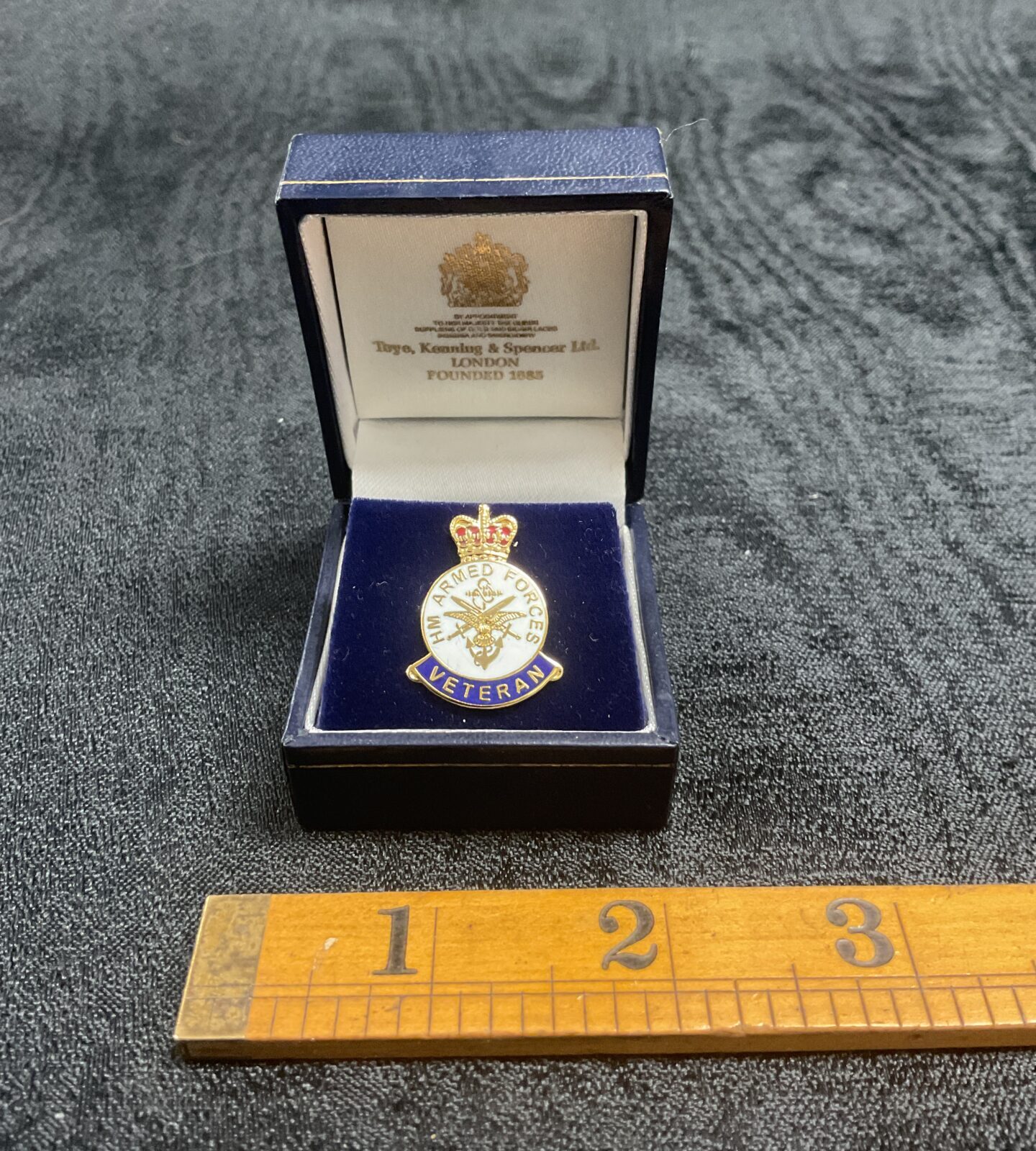 Hm Armed Forces Veteran pin badge by Toye,Kenning & Spencer