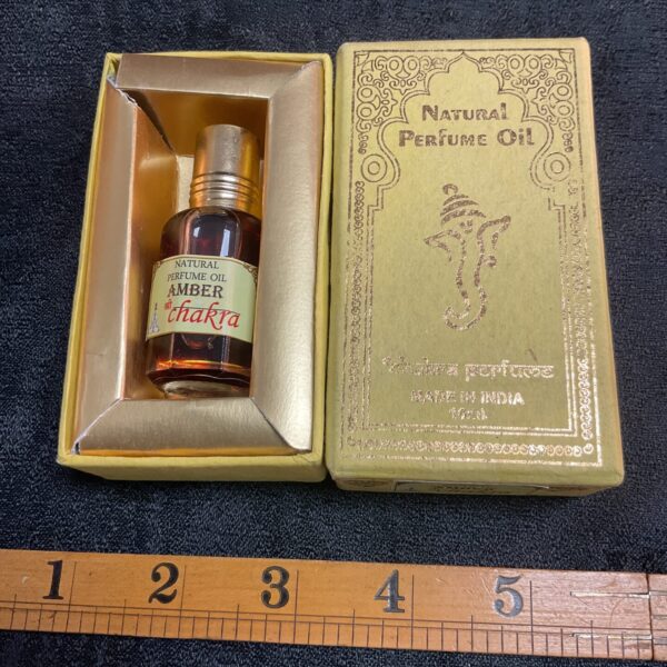 Shakara natural perfume oil Amber in gift box