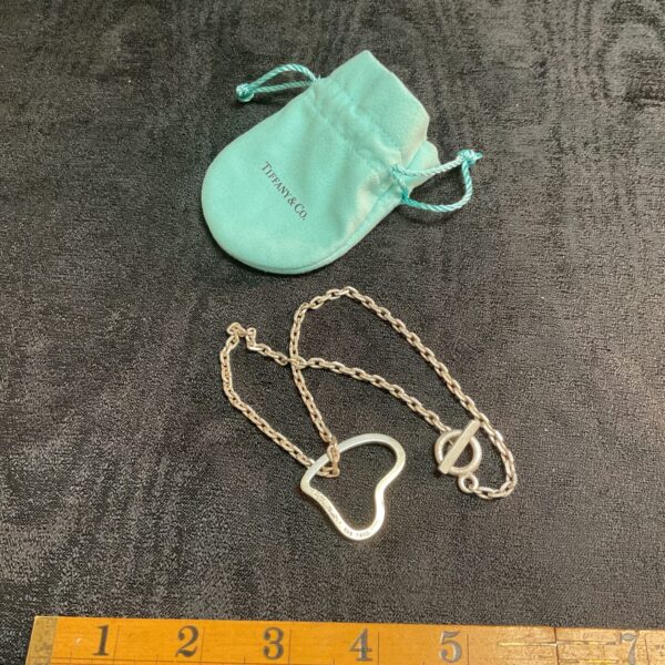 Tiffany and Co Elsa Peretti signed sterling silver open heart keyring necklace with pouch