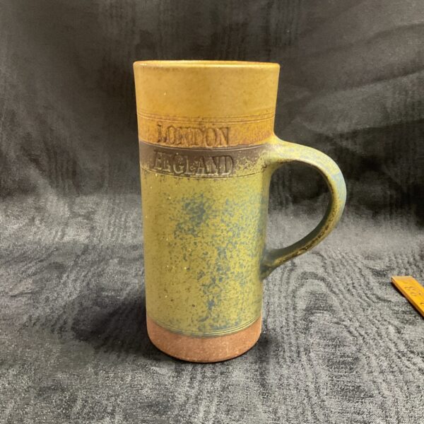 Vintage Robin Welch studio pottery mug, Annapolis 1649 pattern.