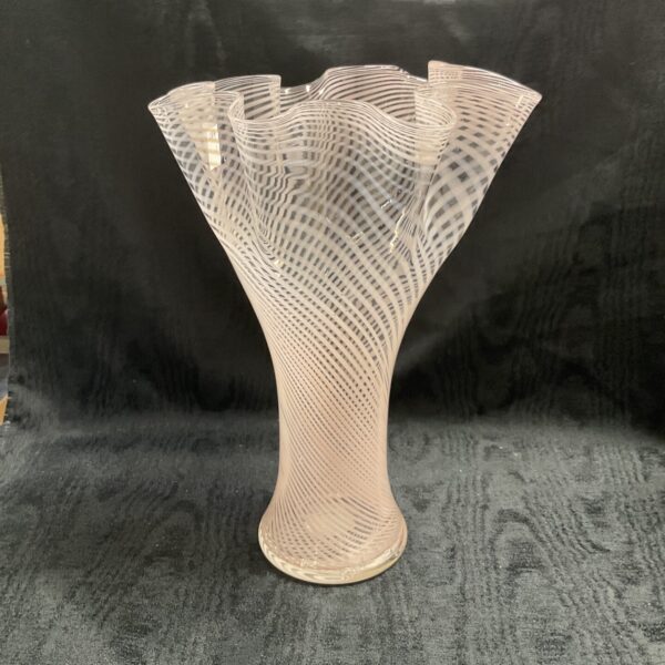 Vintage pink swirl Murano glass vase by Fratelli Toso.