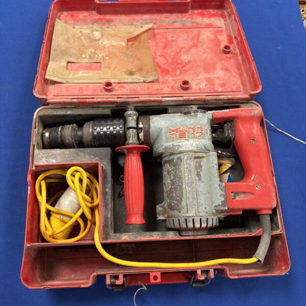 Hilti TE17 SDS drill with case, power tool for masonry.