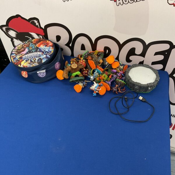 Selection of skylanders figures in skylanders pouch