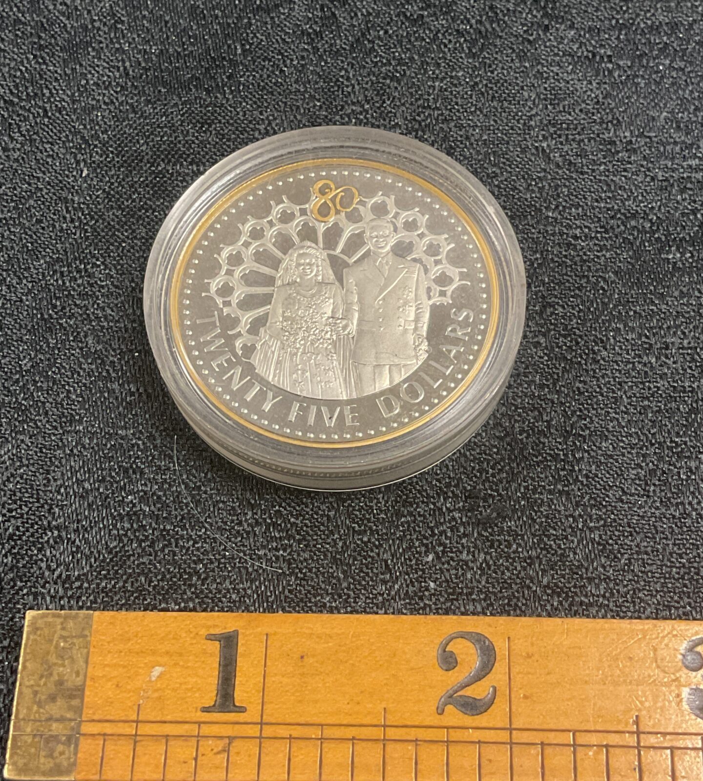 2006 Solomon Islands $25 Silver Gold Proof Ltd edition Coin to celebrate Queen Elizabeth il 80th birthday - Image 2