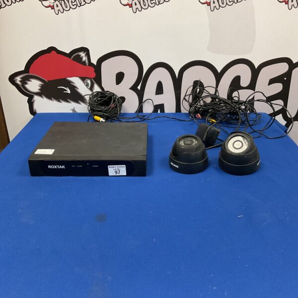 Roxtak DVR+camera model DX-8208 with two 720p cameras