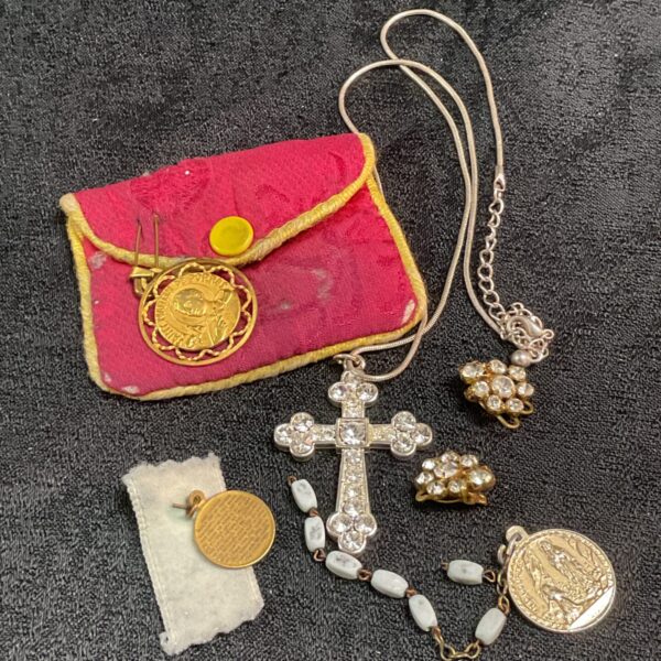 Vintage religious medal and necklace set with Lord’s Prayer.