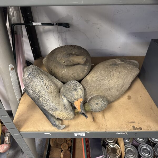 Vintage lot of three decoy ducks for collectors.