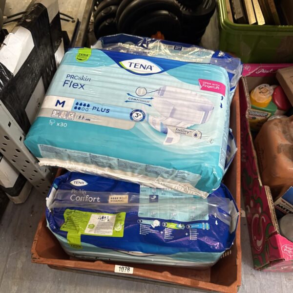 Four packs of Tena Proskin Flex size M incontinence pads.