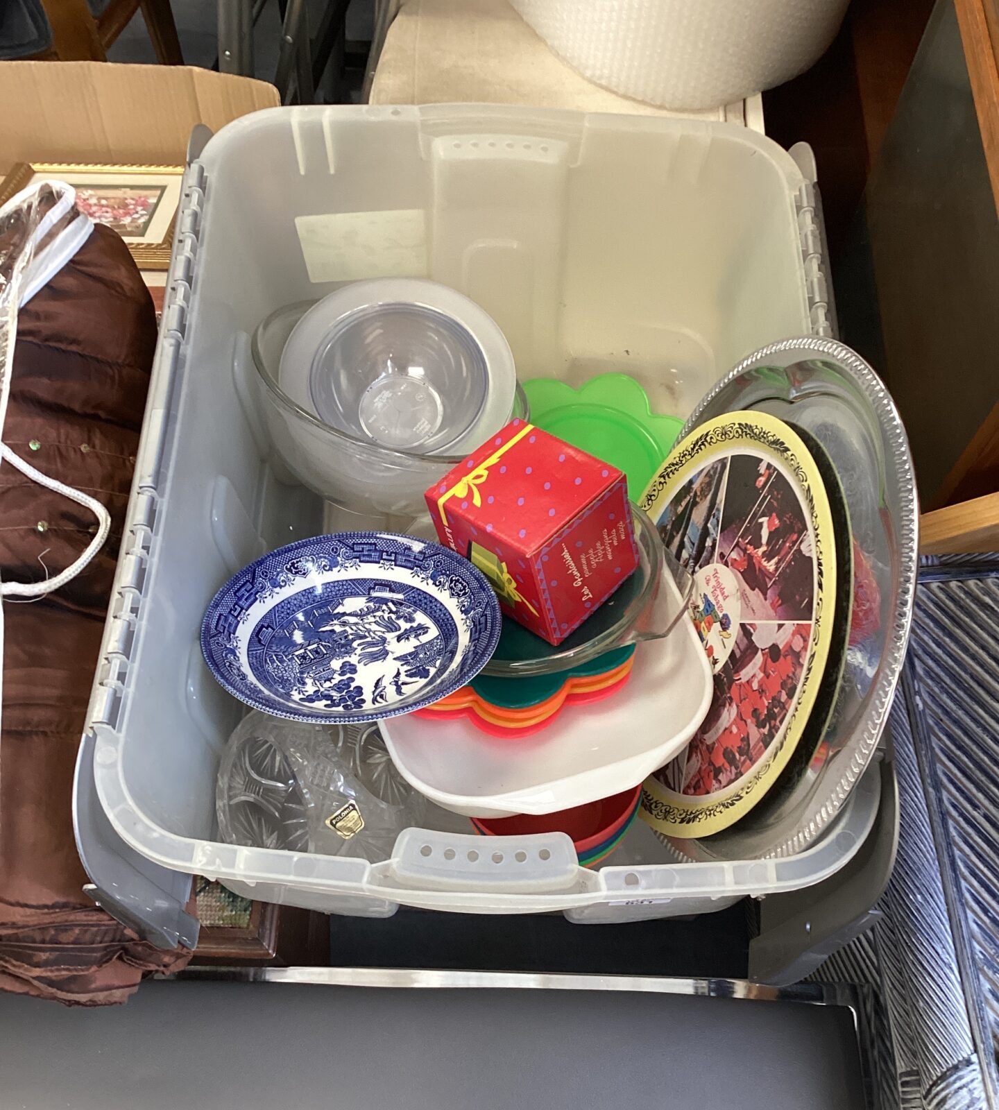 Crate of mixed house clearance kitchenware inc dishes, plates & serving tray