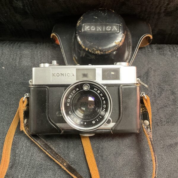 Vintage Konica auto S2 Slr 35mm Camera in case