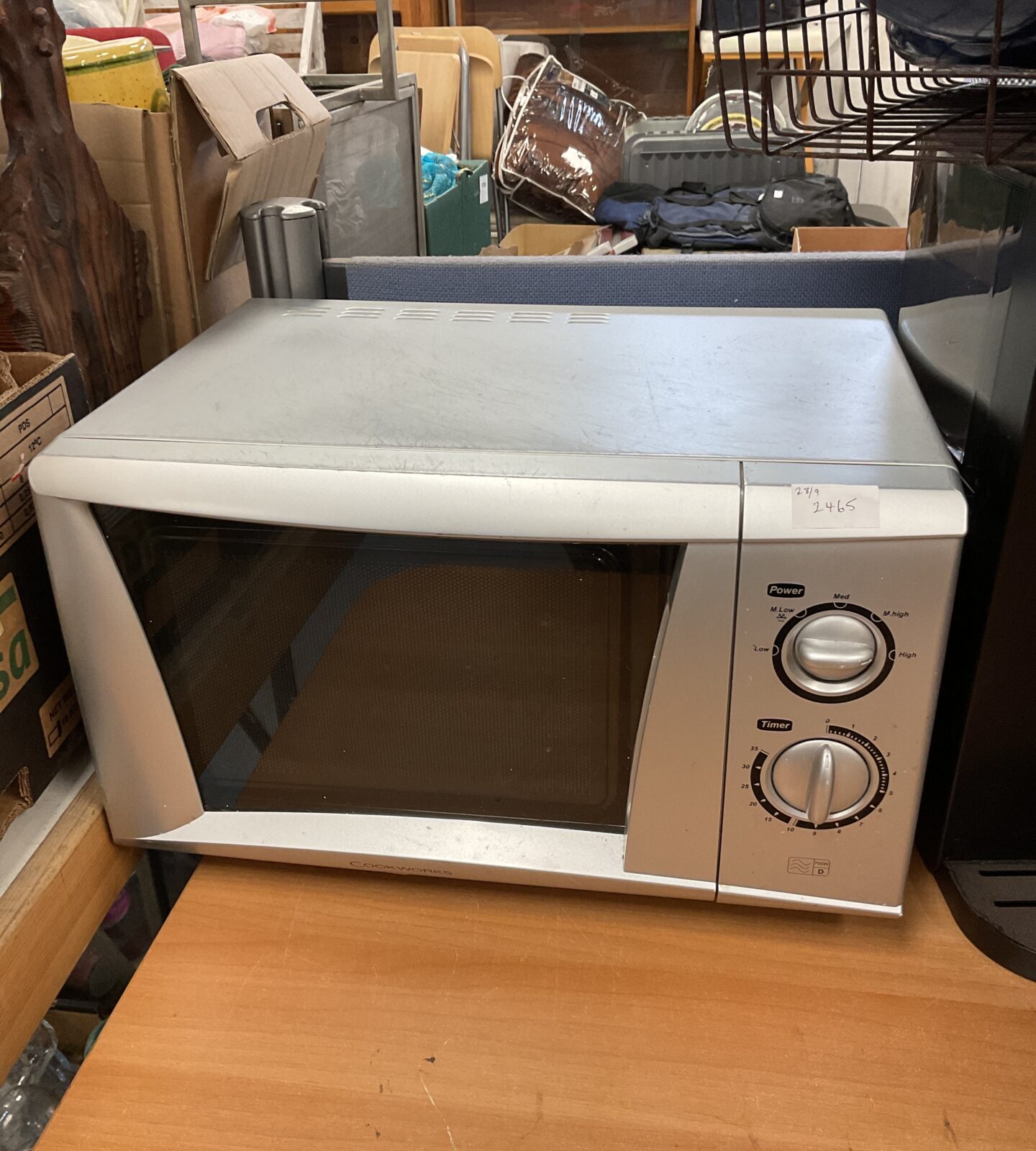 Cookworks 700w microwave