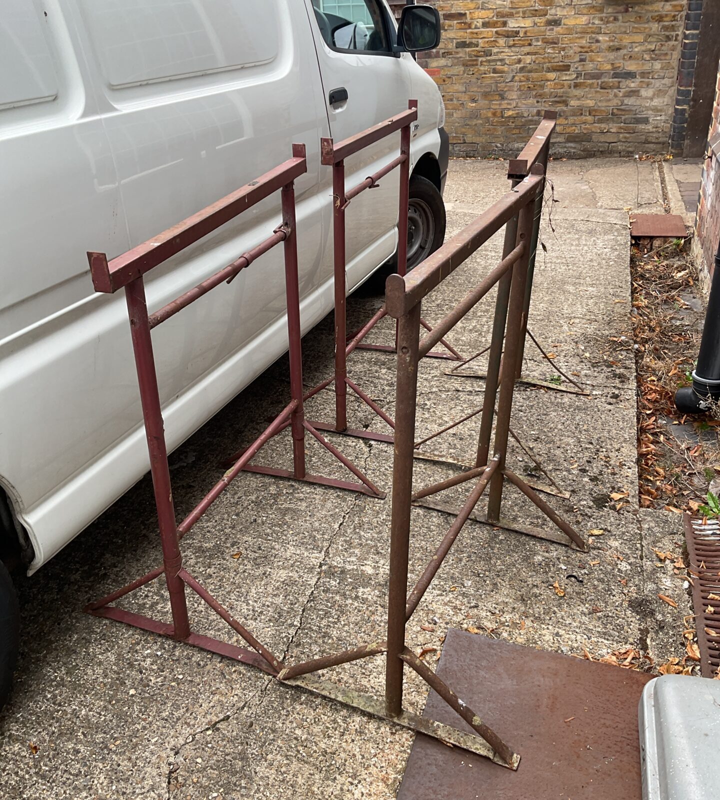 Set of four builders tressels