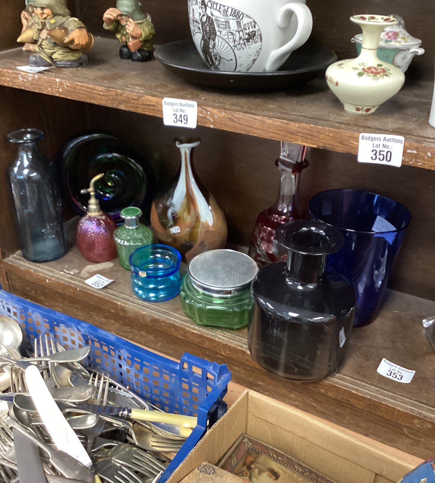 Large quantity of glass items inc vases