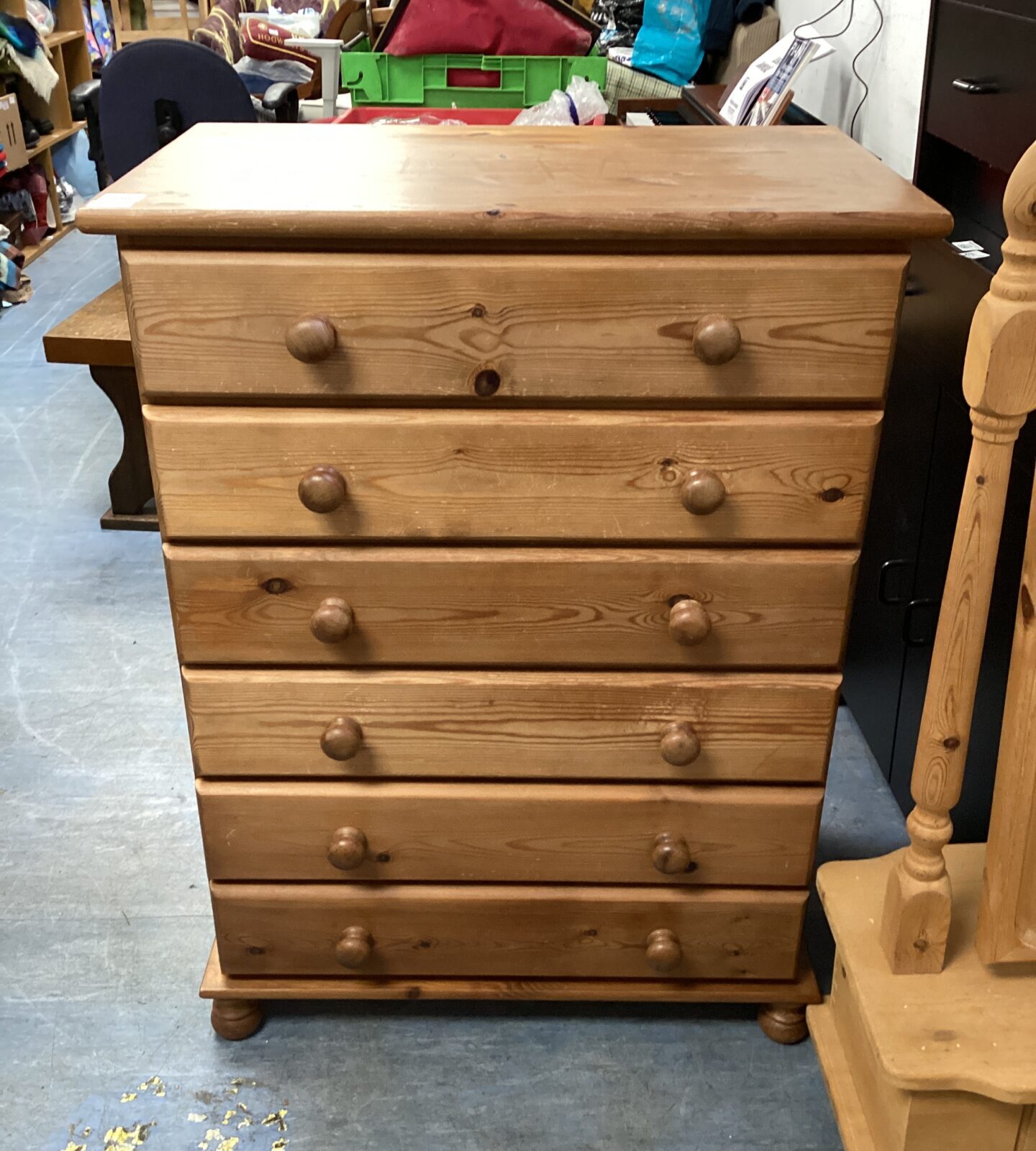Six drawer chest of drawers