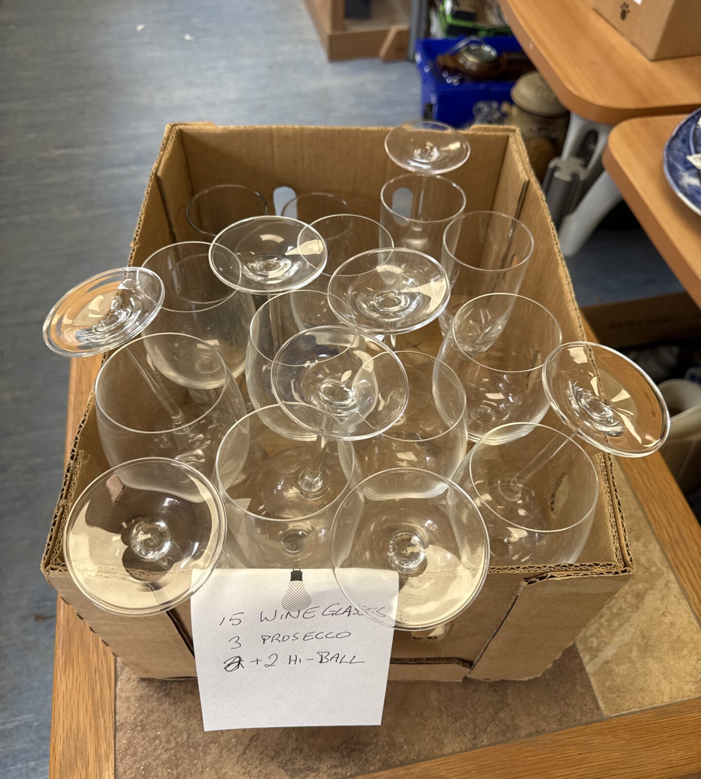 Selection of drinking glasses inc 15 wine glasses, 3 prosecco & 2 high ball