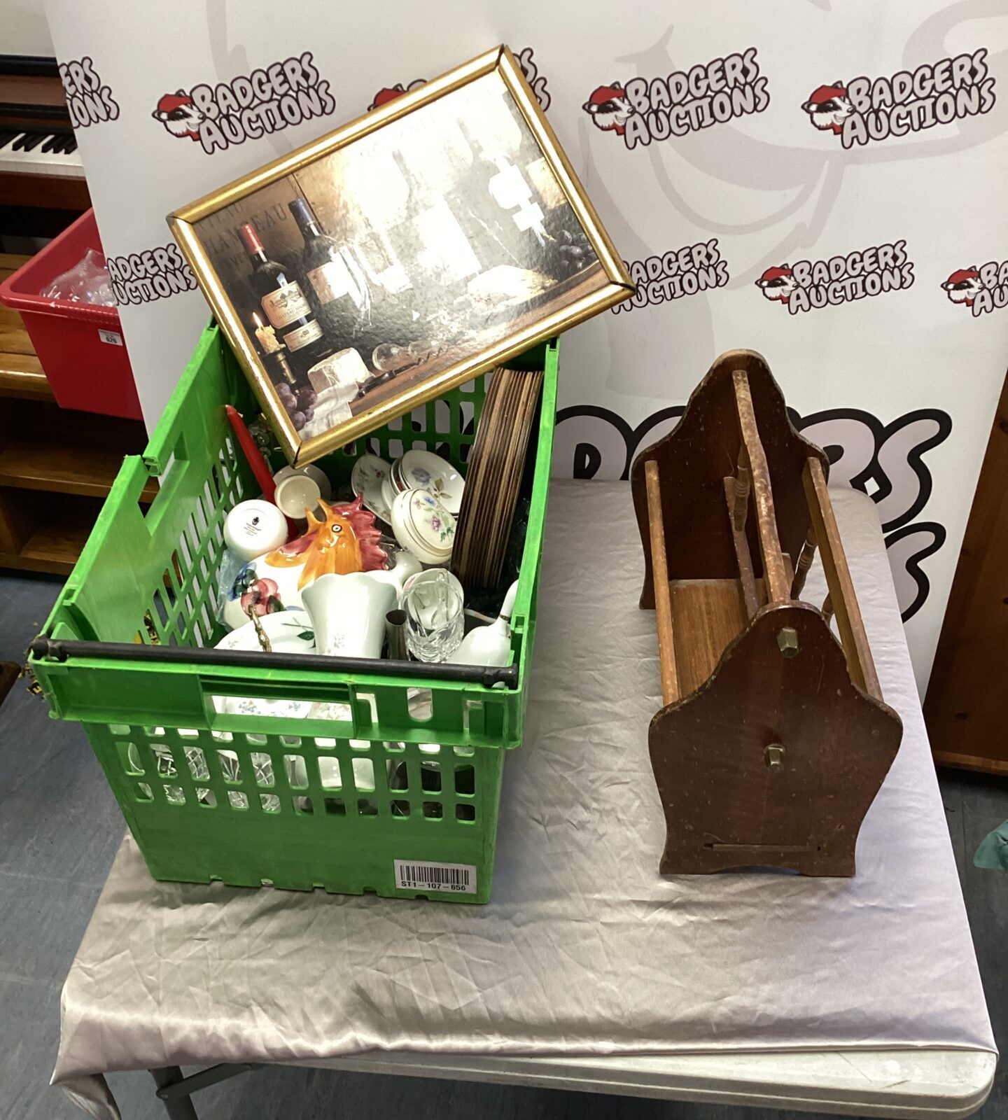 Crate of mixed kitchenware inc plates, place mats, padded tray & magazine rack